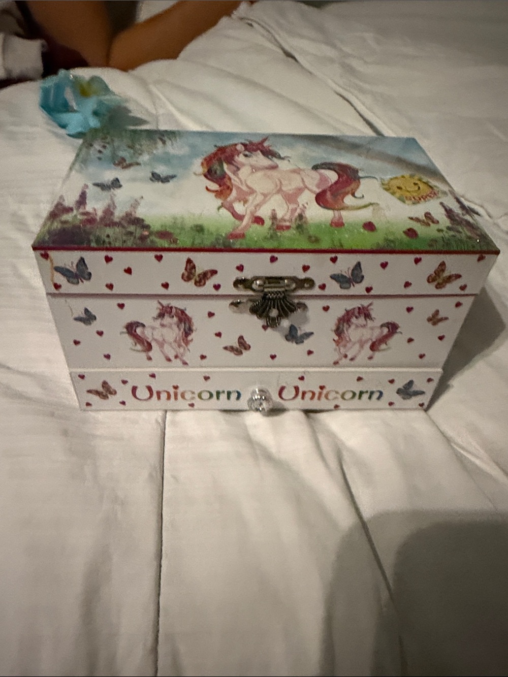 Unbranded White Unicorn Jewelry Box with Pink and Rainbow Accents